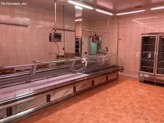 Carnicería en Venta Riudellots de la Selva Girona 206m2