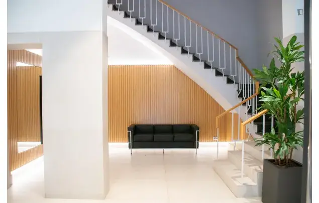 Rent 8 bedroom apartment in Barcelona