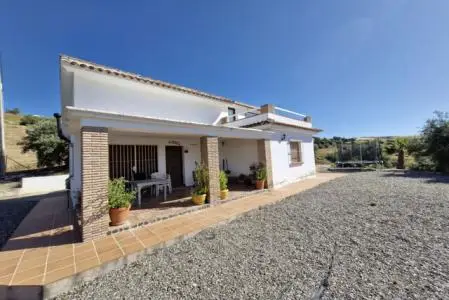 Casa con Vistas Panorámicas en Coin