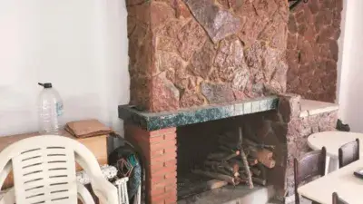 Chalet en Venta Picassent con Naranjos y Motor de Riego