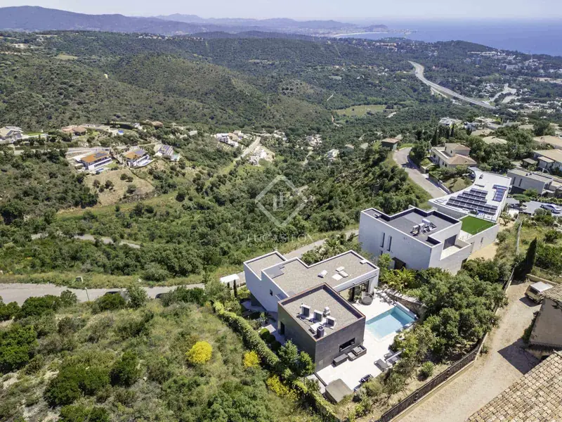 Villa de Lujo en Platja d'Aro con Vistas al Mar