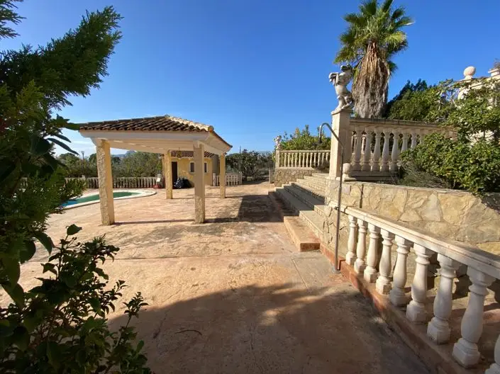 Villa de Lujo 4 Dormitorios Sax