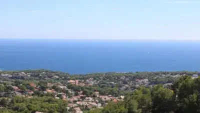 Chalet en Teulada con Vistas al Mar y Piscina