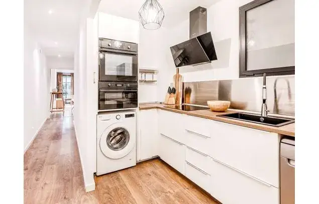 Apartamento Moderno en Barcelona 4 Dormitorios 2 Baños