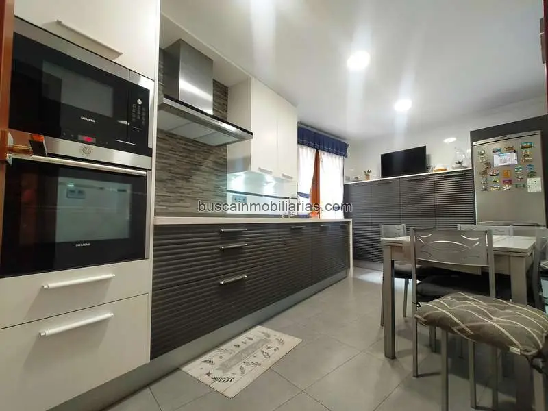 Piso en Venta en Pravia Cerca del Centro