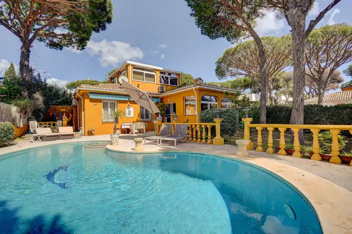 Villa de Lujo 4 Dormitorios Calahonda Piscina Privada