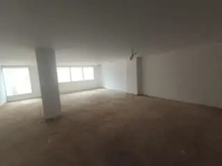 Local en Venta en Lleida 142 m2
