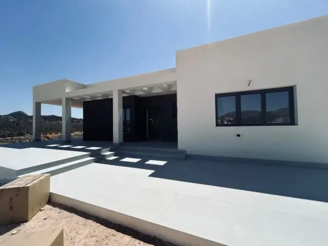 Villa de Lujo Moderna 3 Dormitorios Macisvenda