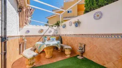 Casa Adosada en La Zubia 140m2 3 Dormitorios