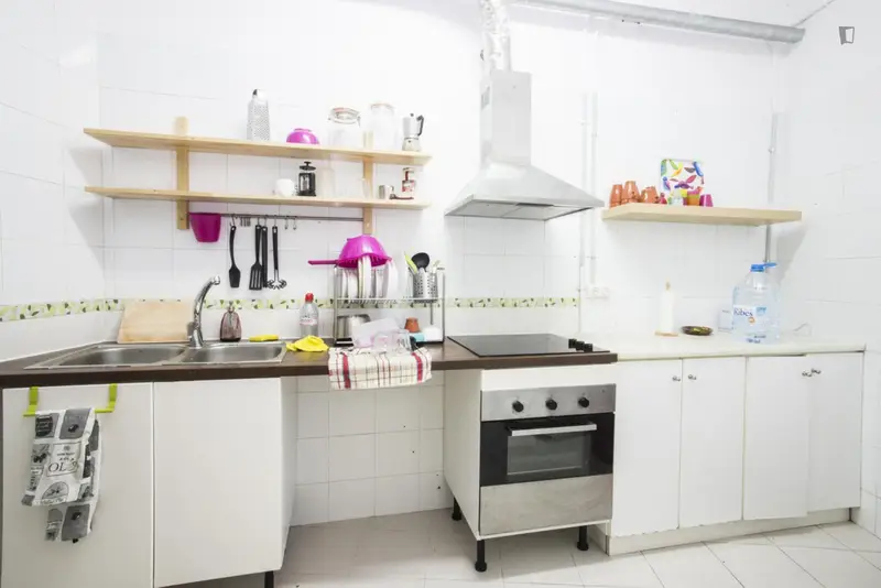 Habitacion Doble en Piso Compartido para Estudiantes en Eixample