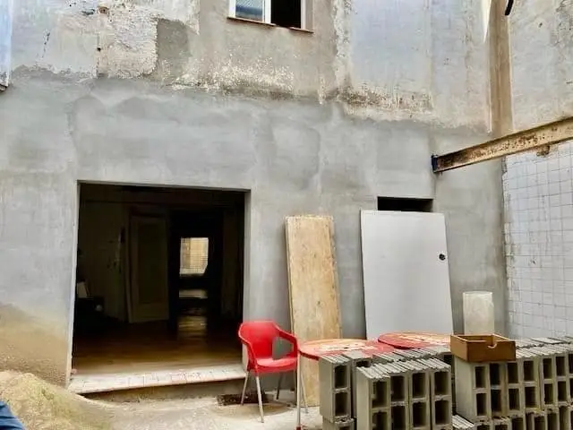 Edificio 300m2 Vilanova i la Geltrú para rehabilitar