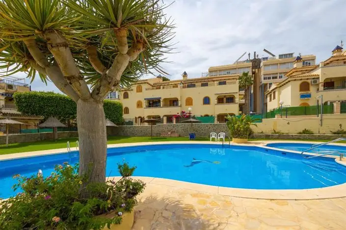 Bungalow 2 Dormitorios Planta Baja Sótano Reformado La Mata