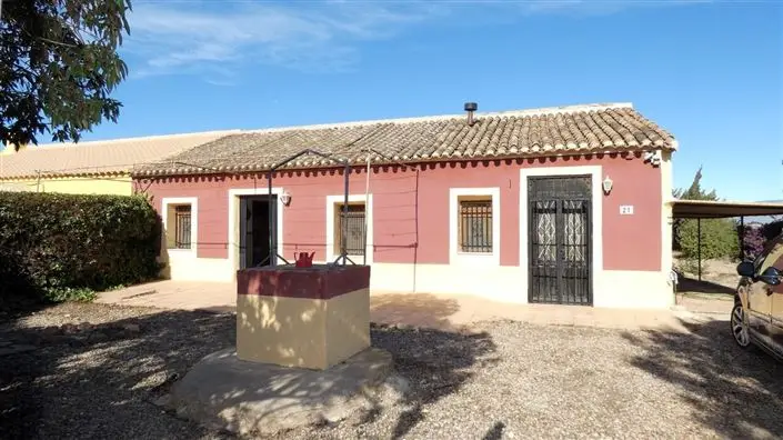 Finca Rústica 3 Dormitorios en Venta