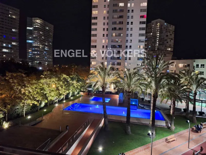 Apartamento en Diagonal Mar con Terraza y Piscina
