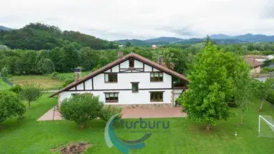 Chalet en Venta en Mungia Zona Larramendi
