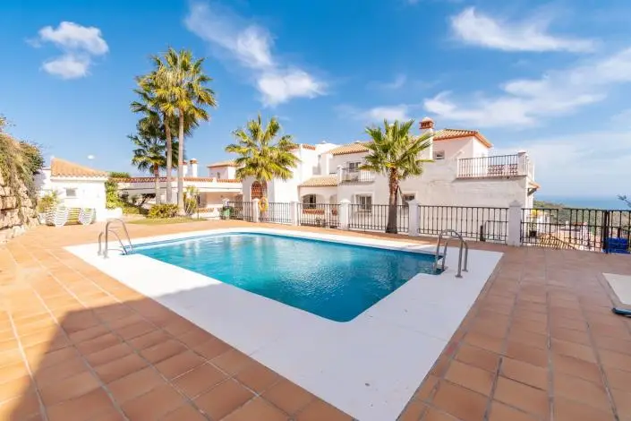 Apartamento 2 Dormitorios Calahonda Mijas Costa Vistas al Mar