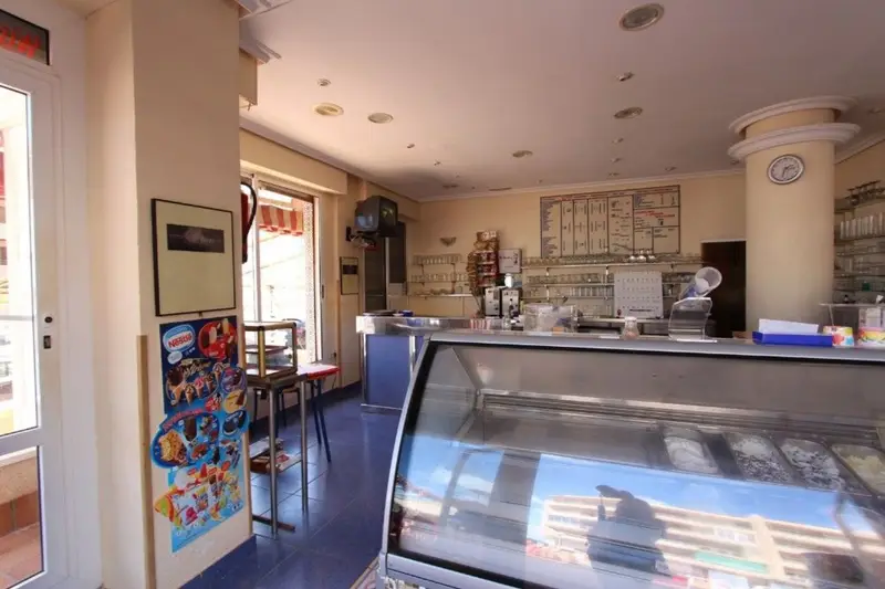 Venta Local comercial en Playa, Guardamar del Segura - Ref: Emp3919-LD