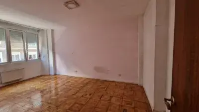 Piso en Venta Torrelavega 153m2 4 Dormitorios 2 Baños