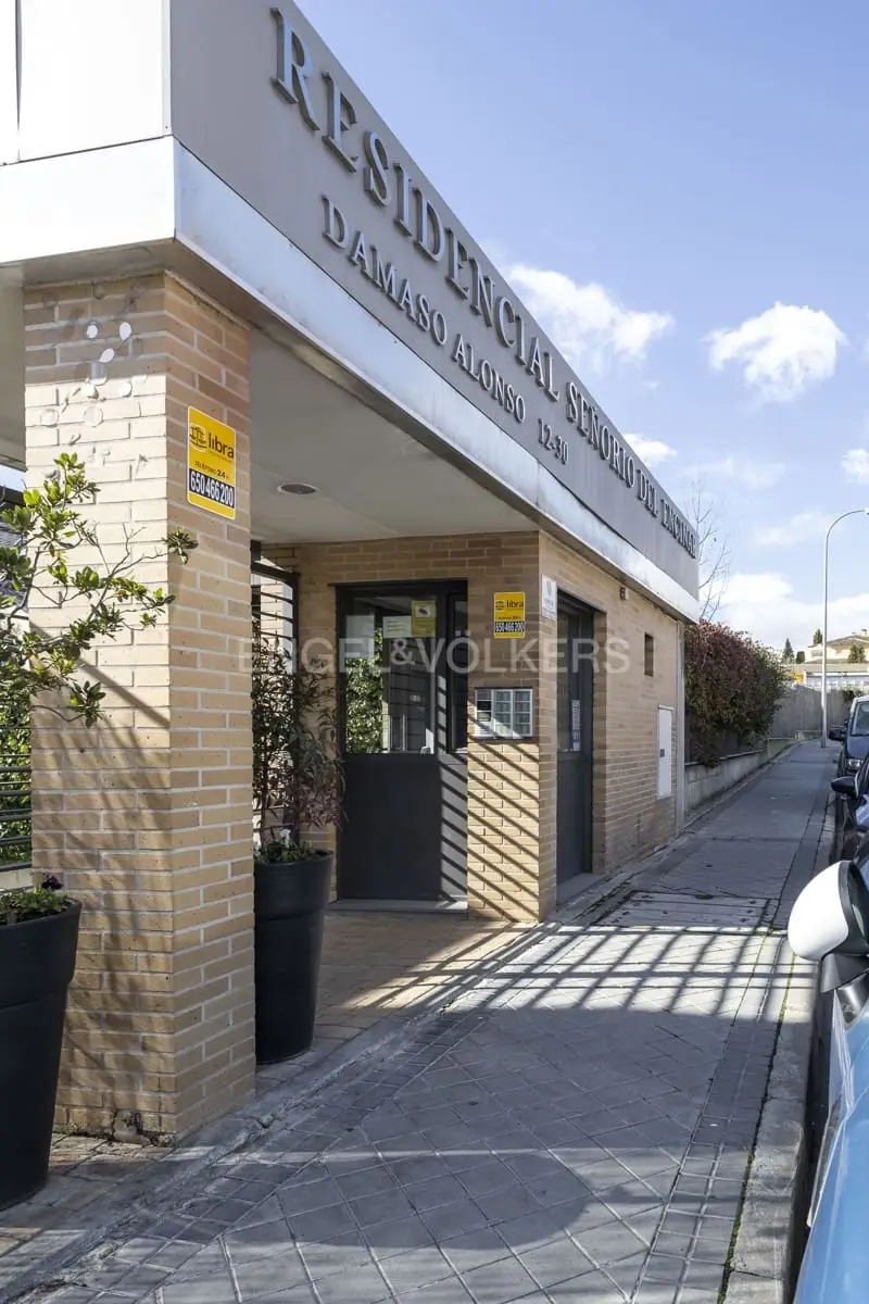 Atico Duplex de Lujo en Madrid con Terraza y Vistas