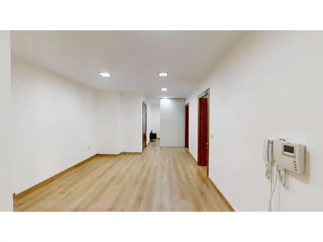 Piso en Venta en Málaga - Luminoso y Amplio con Garaje
