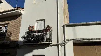 Casa adosada en venta en Calle de los Reyes Católicos