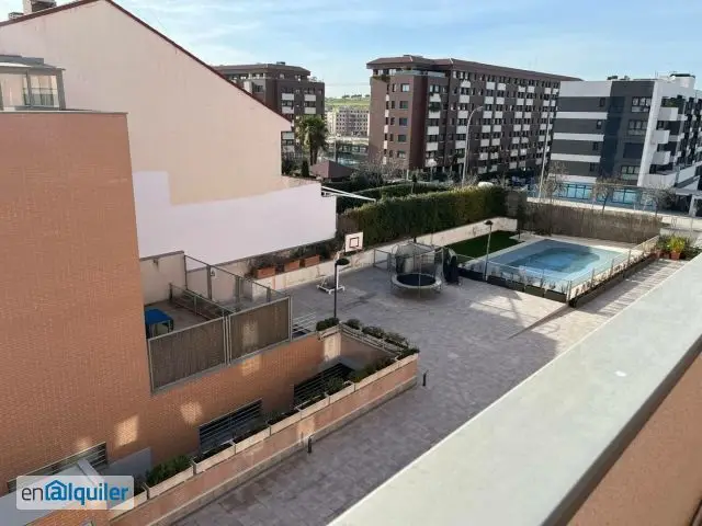 Chalet Adosado 4 Plantas Urbanizacion Privada Madrid