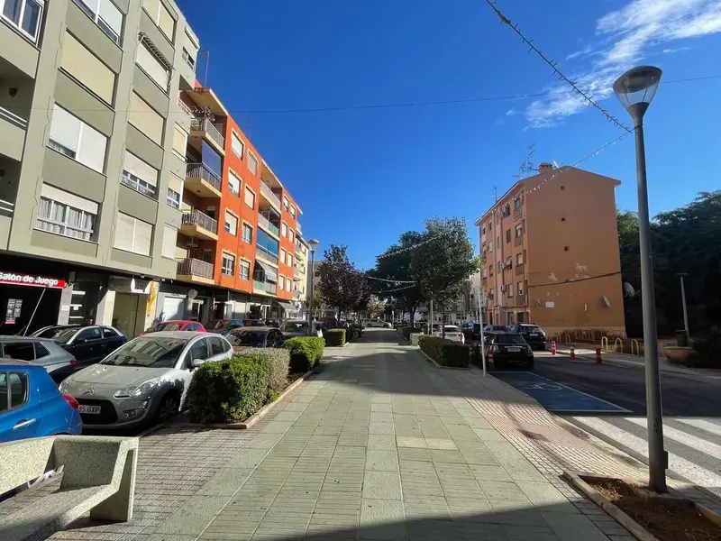 Apartamento 4 Dormitorios Denia Reformado  Inversion Turistica