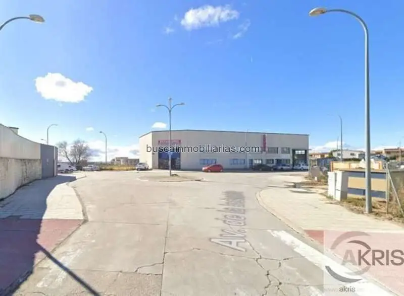 Nave Industrial en Venta El Viso de San Juan