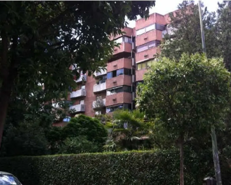 Garaje en Venta Madrid Calle Bocancel 15m2