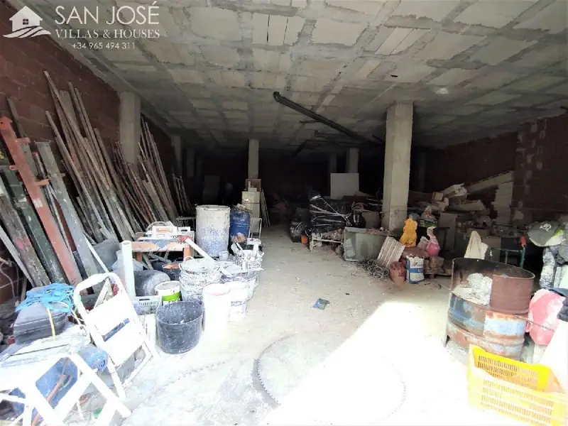 Venta Local Comercial Monforte del Cid 189m2
