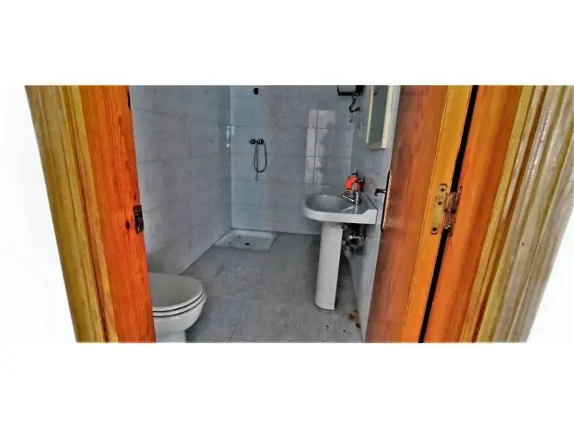 Local Comercial 106m2  Zona Centrica Alta Visibilidad