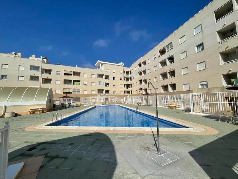 Apartamento en venta Torrevieja 2 dormitorios cerca de la playa
