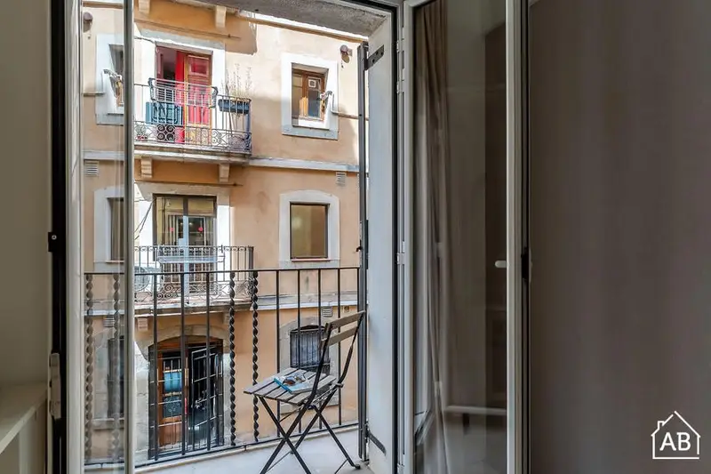 Apartamento con Balcon a 2 Minutos de la Playa en Barceloneta