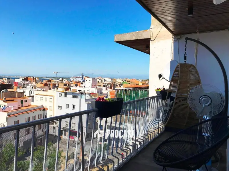 Atico en venta Roses 2 terrazas reformado 70m2
