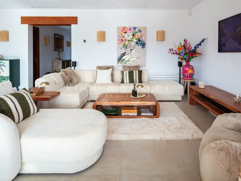 Venta Villa con terraza en La Ermita - Ref: 1124V