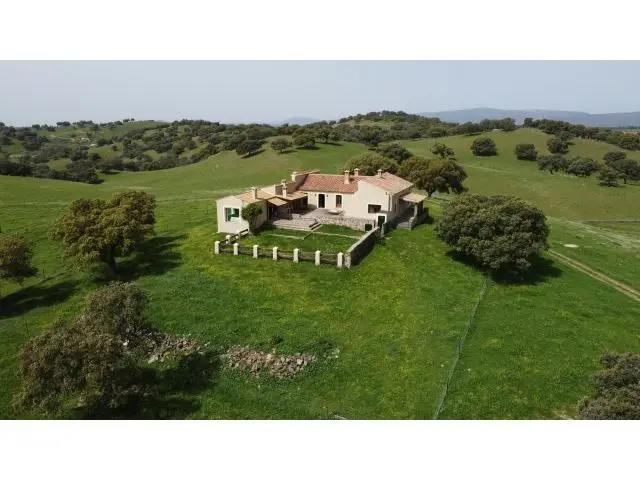 Finca Santa Elena 360 Hectareas Cortijo Ganaderia Caza Turismo Rural