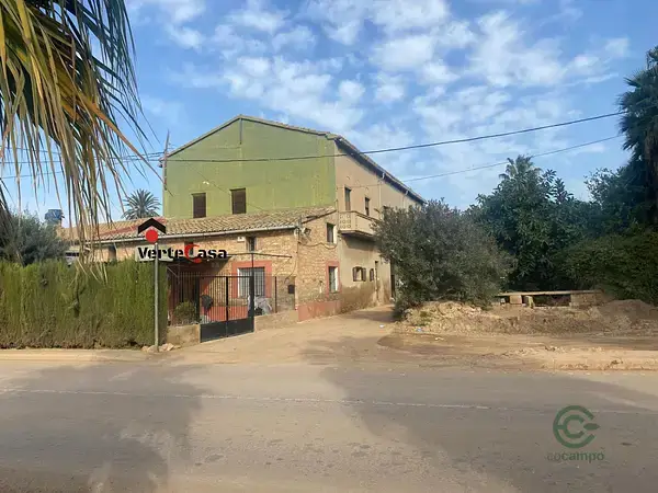 Alqueria en Valencia con 588m2 ideal para reforma