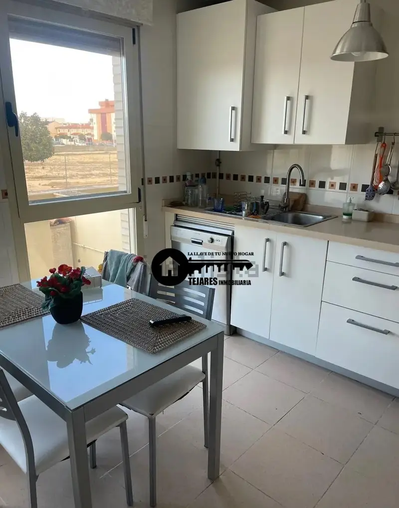 Venta Adosado con Jardin y Piscina en Facultad de Medicina Albacete