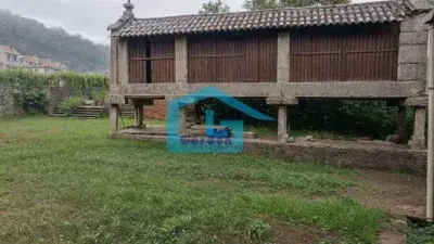 Casa en venta en Meaño: 250m2, 3 dormitorios, bodega y hórreo