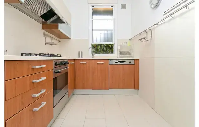 Apartamento 7 Dormitorios Barcelona Estudiantes Trabajadores