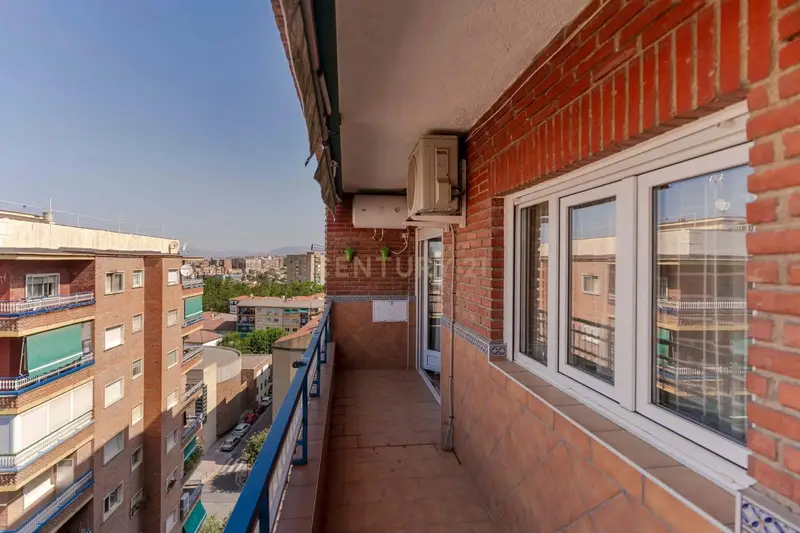 Piso en venta Granada ciudad 99m2 3 dormitorios terraza