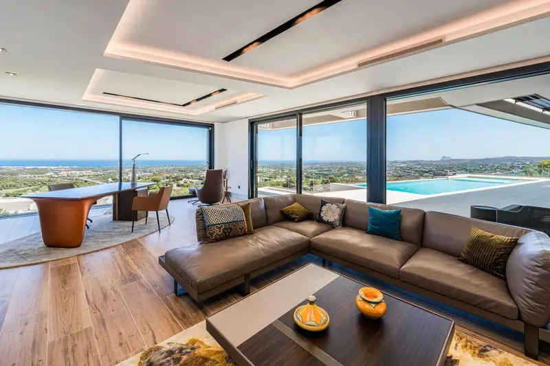 Villa de Lujo en Sotogrande Alto con Vistas al Mar