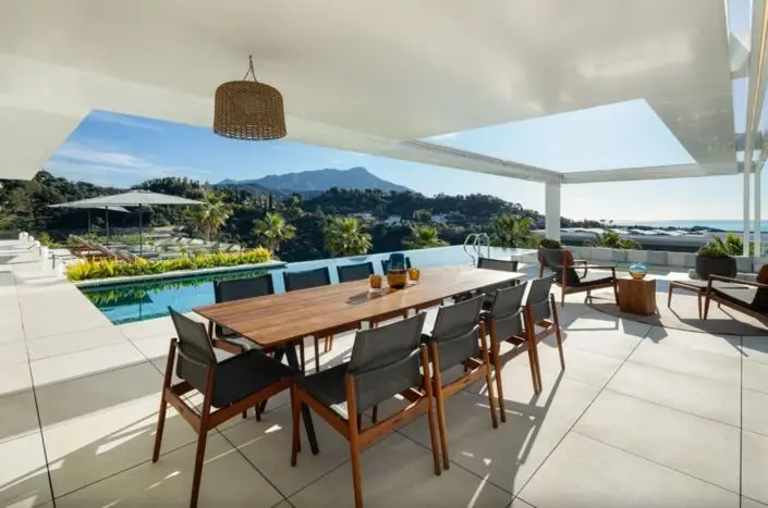 Villa de Lujo en Venta en El Madroñal, Marbella 8 Dormitorios