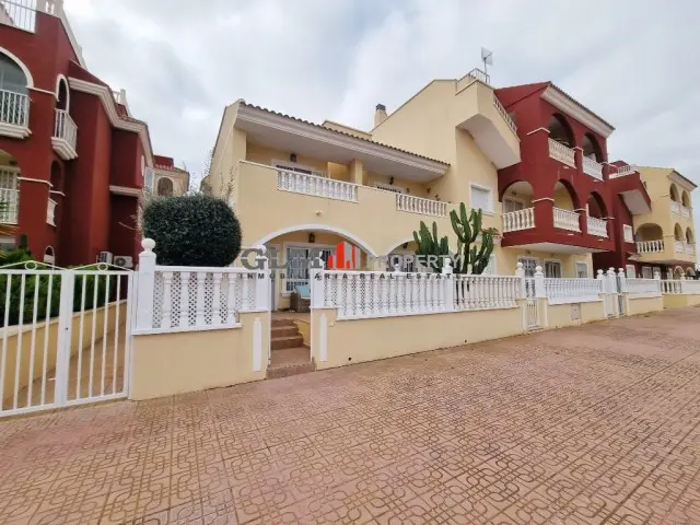 Piso de 3 Dormitorios en Los Alcázares