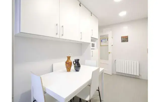 Habitacion 160m2 Madrid Grupo Amigos Naturaleza Cocina Equipada