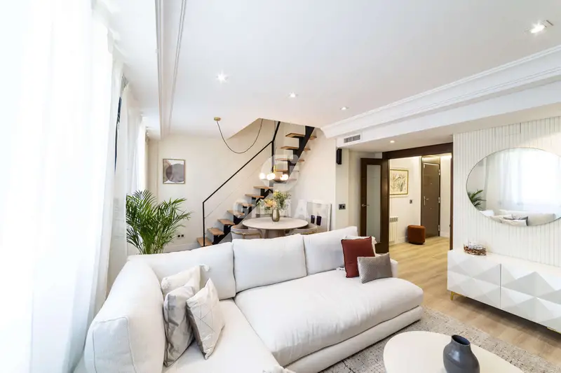 Atico Duplex en Salamanca Madrid 150m2 2 Dormitorios 2 Baños