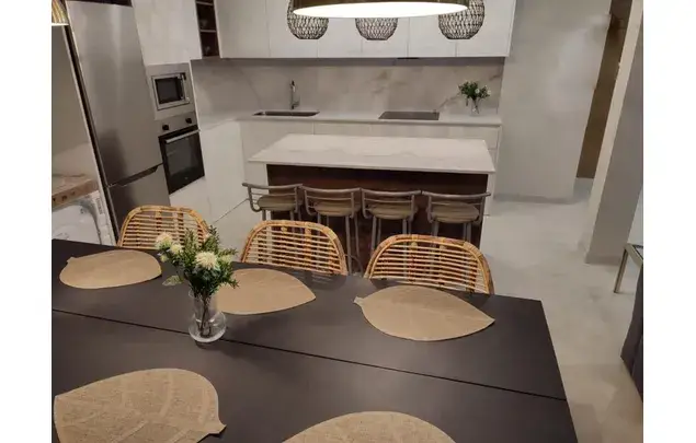 Apartamento 5 Dormitorios Castellon Erasmus 3-24 Meses