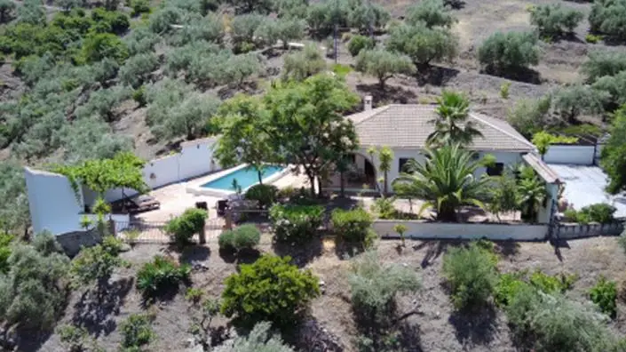 Villa 3 Dormitorios en Venta Vistas Campo Piscina Barbacoa