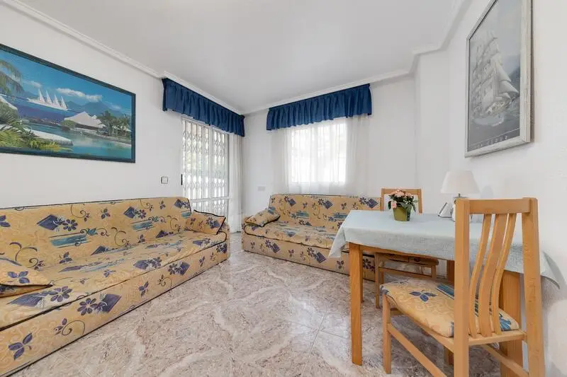 Apartamento 4 dormitorios Torrevieja Playa Los Naufragios