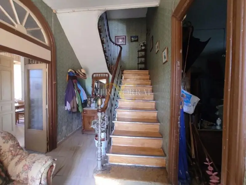 Chalet en Infiesto Asturias 300m2 con Jardin 799m2